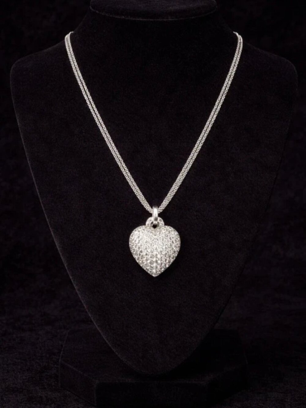 Kay Jewelers Heart Pendant Necklace – Silver Tone Crystal Pave